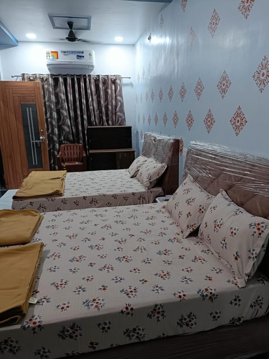 Honest Deluxe Room Garudeshwar Kültér fotó